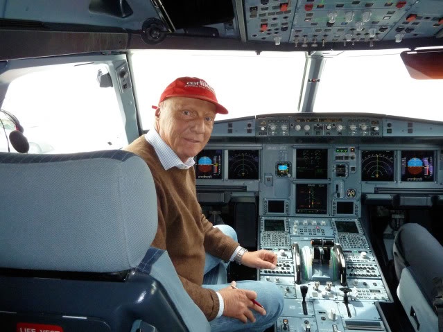Niki Lauda visszatér a légiiparba